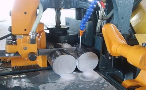 邕宁卧式带锯床的送料方式有哪几种？